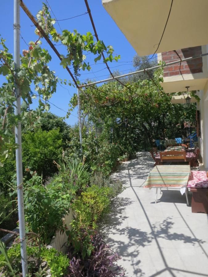 Апартаменты charming apartments in Rafailovici Будва-13